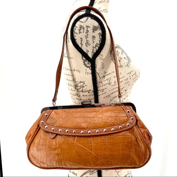 EGO Bags Ego Vintage Snap Closure Textured Faux Leather Bag Poshmark